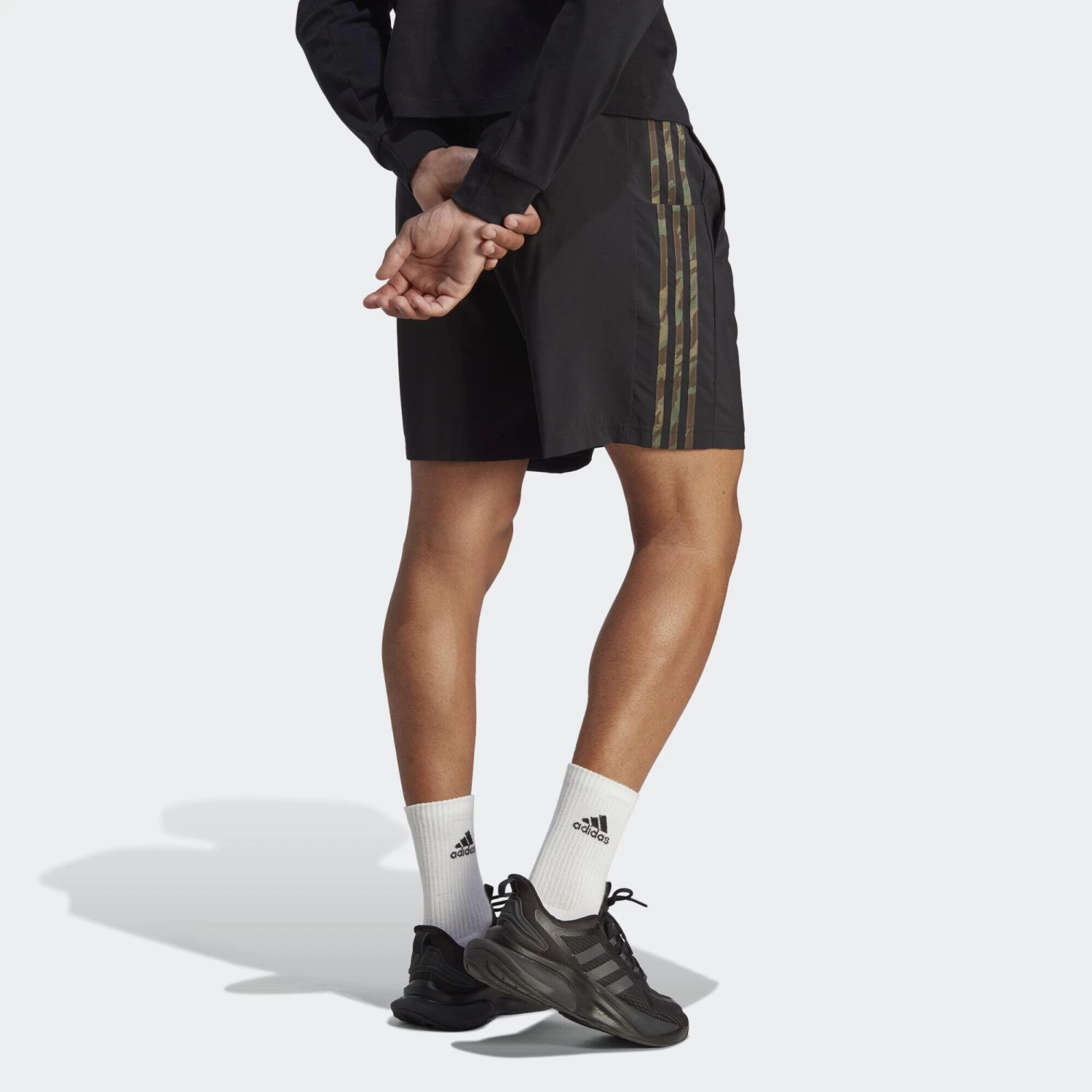 ADIDAS AEROREADY Essentials Chelsea 3 10 ADIDAS AEROREADY Essentials Chelsea 3 - Image 8