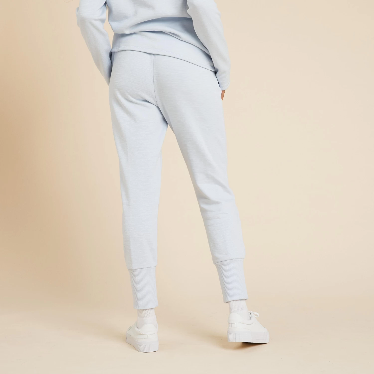 Women's Carrot Gentle Yoga Bottoms 5 Women's Carrot Gentle Yoga Bottoms - Image 4