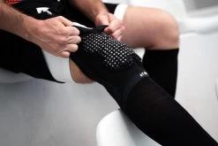 Reinforced Handball Knee Pad HKP500 18 Reinforced Handball Knee Pad HKP500 -Fitness Equipment Store k87a209d6b19c04bf3a08ac75789eac4a