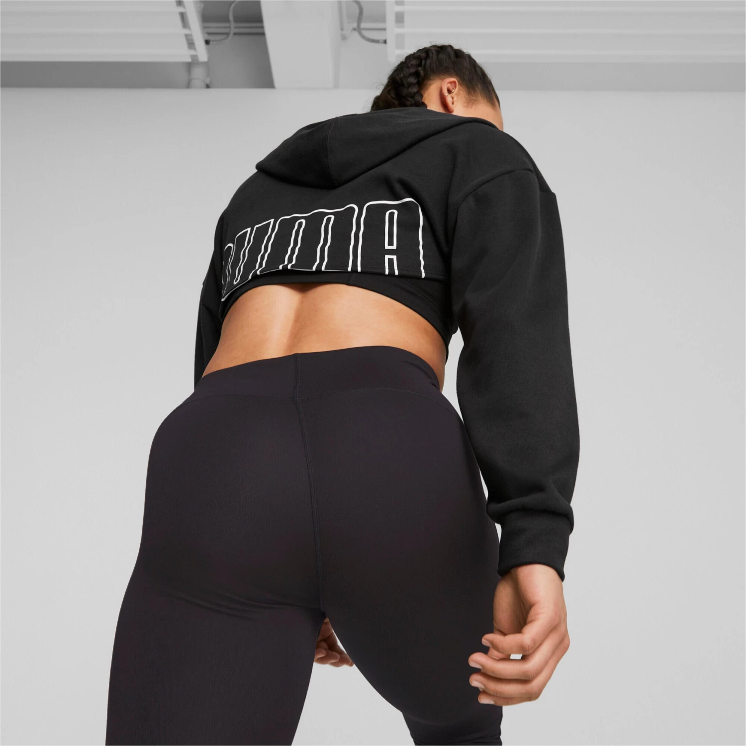 PUMA Womens PUMA FIT Move Crop Training Hoodie Hooded Top - Black 6 PUMA Womens PUMA FIT Move Crop Training Hoodie Hooded Top - Black - Image 4