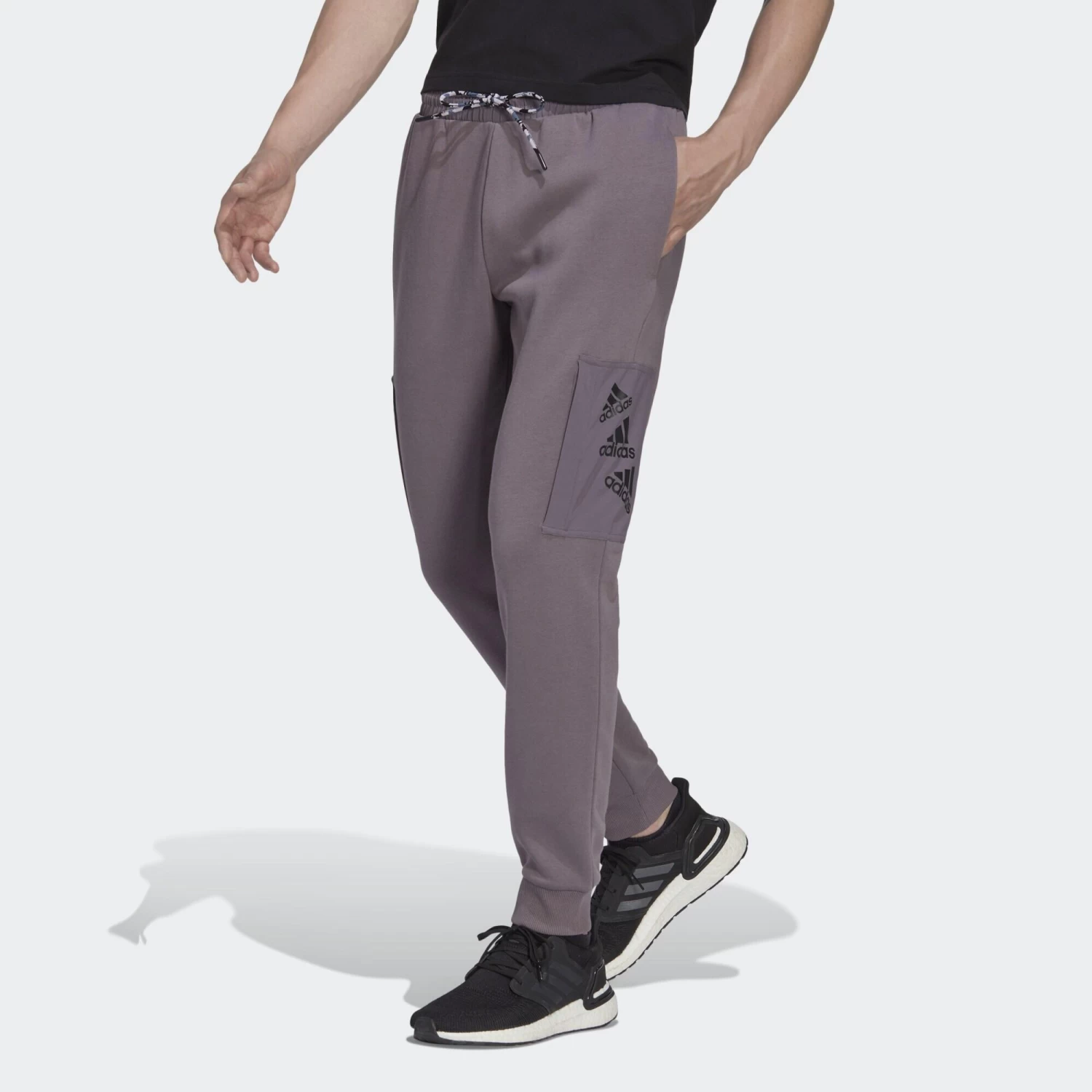 ADIDAS Essentials BrandLove Fleece Pants 3 ADIDAS Essentials BrandLove Fleece Pants