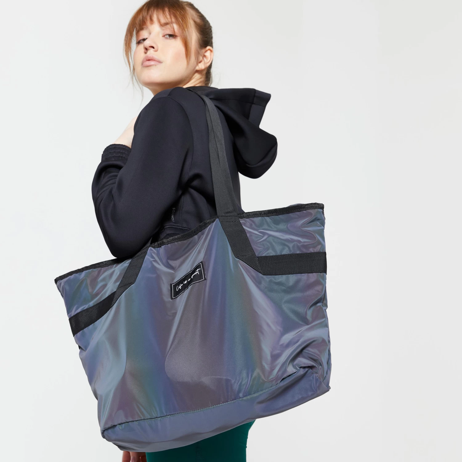 25 L Sport Tote - Reflective Black 4 25 L Sport Tote - Reflective Black - Image 2