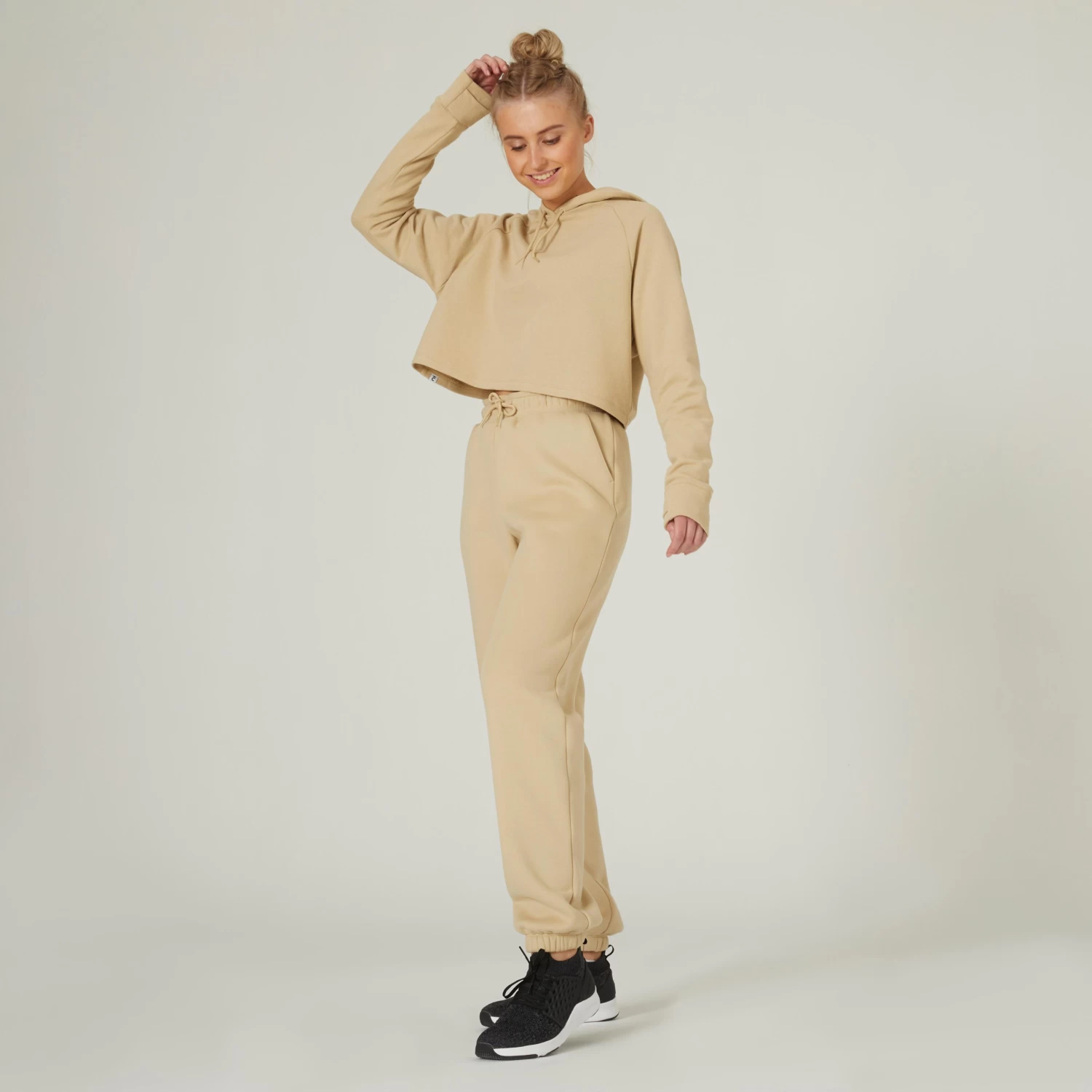 Women's Fitness Cropped Hoodie 520 10 Women's Fitness Cropped Hoodie 520 - Image 8